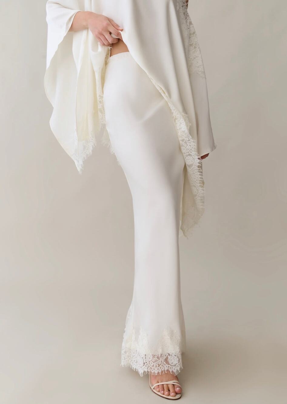 o.p.t Elyse Skirt Ivory Satin Lace Trim Maxi Skirt Size L PARTY Formal